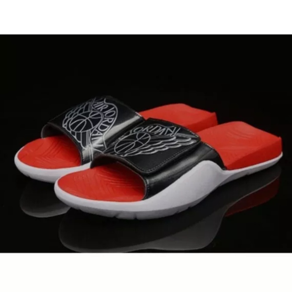 Men’s Jordan Hydro 7 slippers size 12